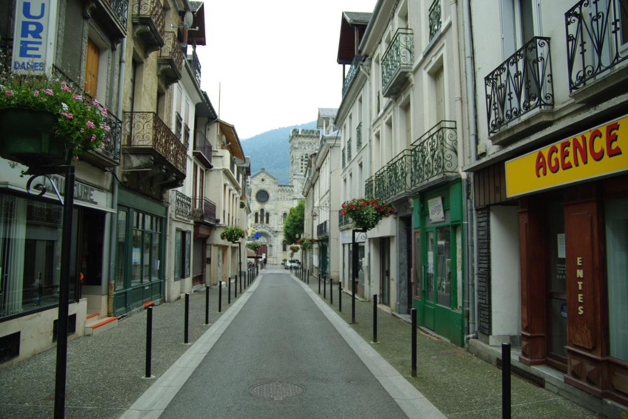 Maison hyper-centre Bagnères de Luchon Extérieur photo